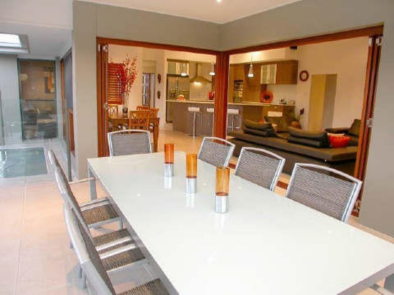 2 Oceanic Court, Twin Waters QLD 4564