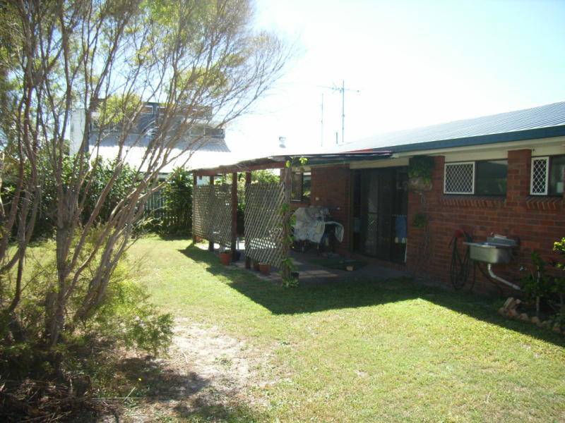 4 Rosella Street, Buddina QLD 4575