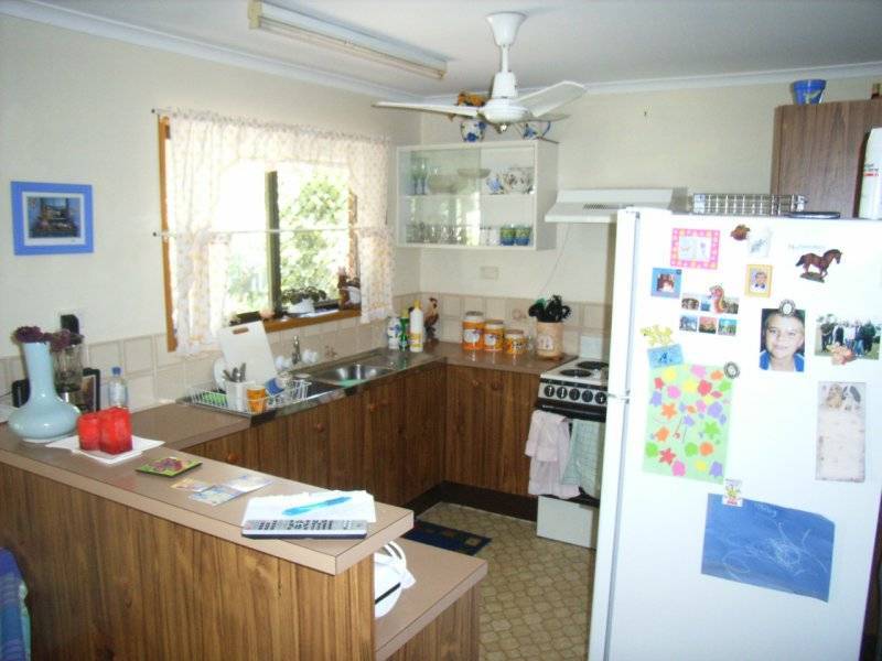 4 Rosella Street, Buddina QLD 4575