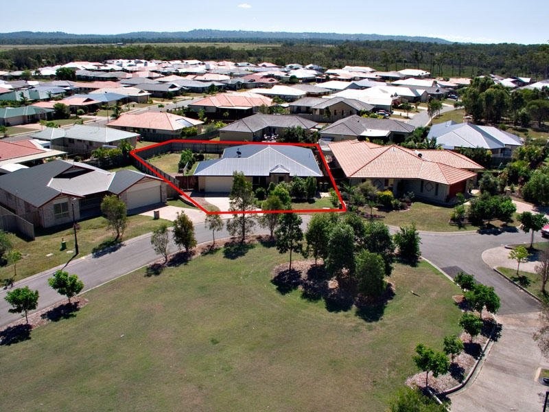 8 Primrose Place, Little Mountain QLD 4551