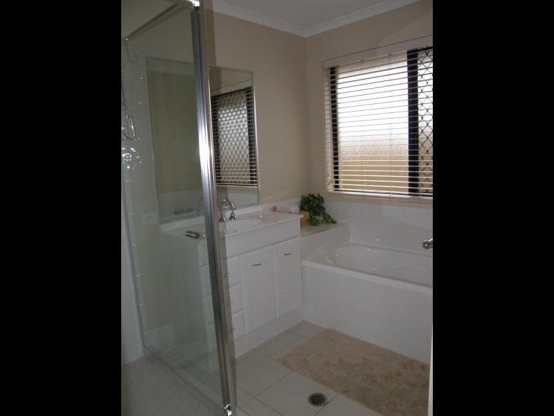 4 Clearwater Circuit, Bli Bli QLD 4560