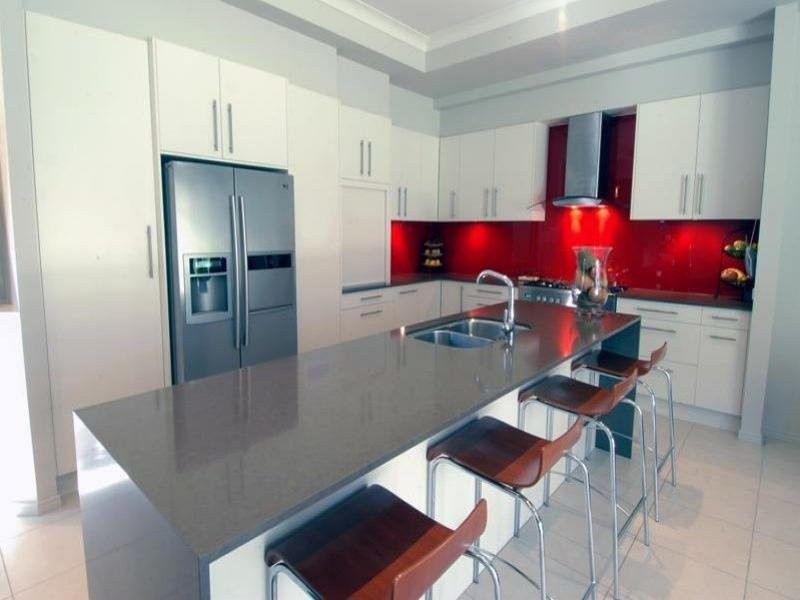 18 Hetherington Drive, Twin Waters QLD 4564