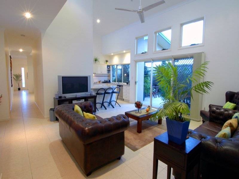 20 Quillback Crt, Mountain Creek QLD 4557