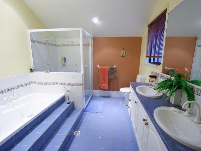 12 Ewinga Court, Mountain Creek QLD 4557