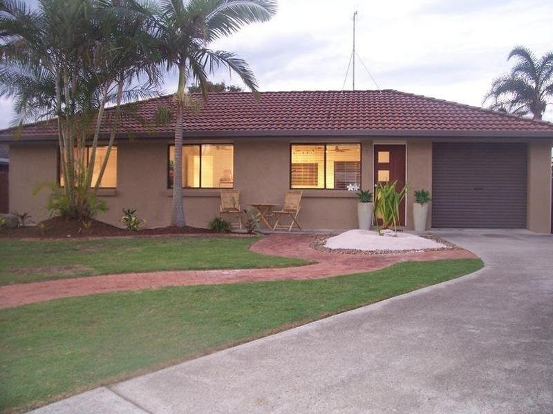1 Uringa Street, Warana QLD 4575