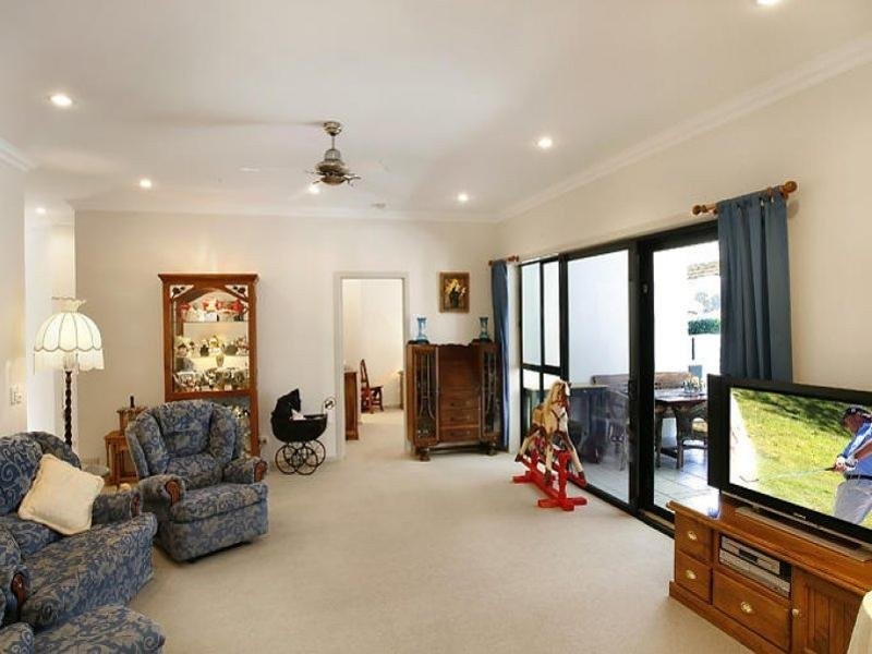 32 Baker Finch Place, Twin Waters QLD 4564