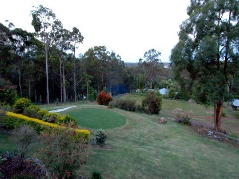 17 Forest Oak Court, Tanawha QLD 4556