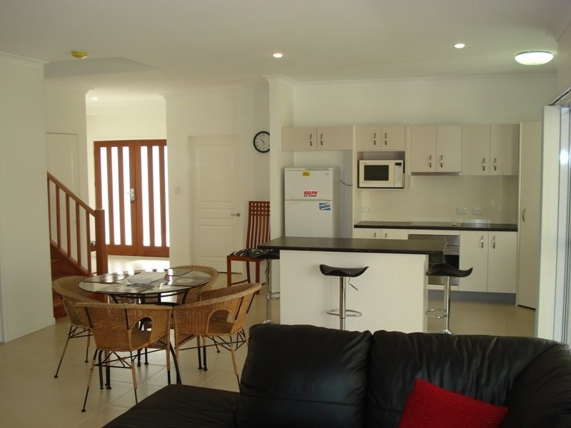 21 Tarawa Street, Parrearra QLD 4575