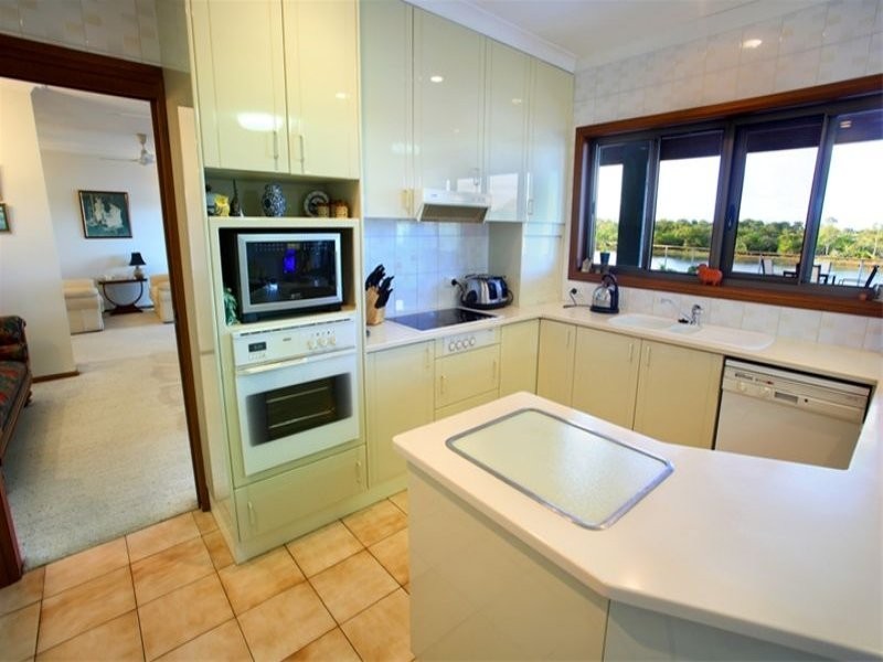 18 Imara Court, Mountain Creek QLD 4557