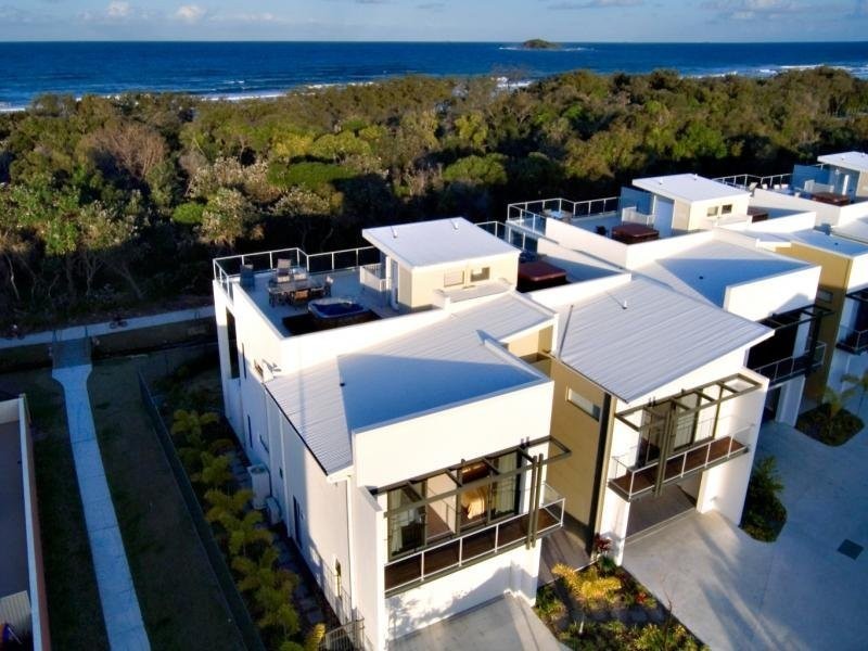 Beach House 14 ‘Sand Dunes’, 869-883 David Low Way, Marcoola QLD 4564