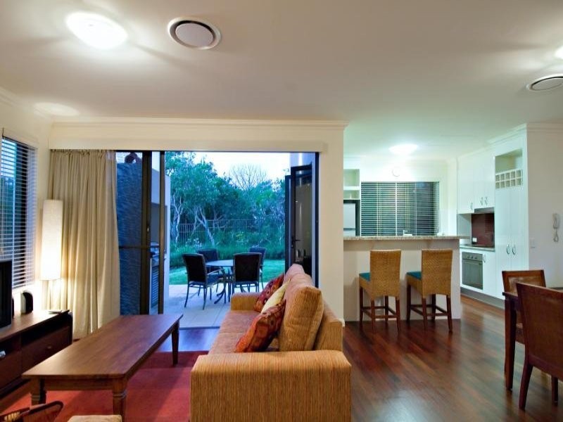 Beach House 14 ‘Sand Dunes’, 869-883 David Low Way, Marcoola QLD 4564