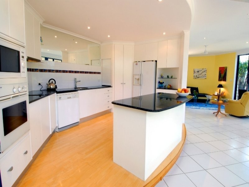 49 Binalong Road, Pomona QLD 4568