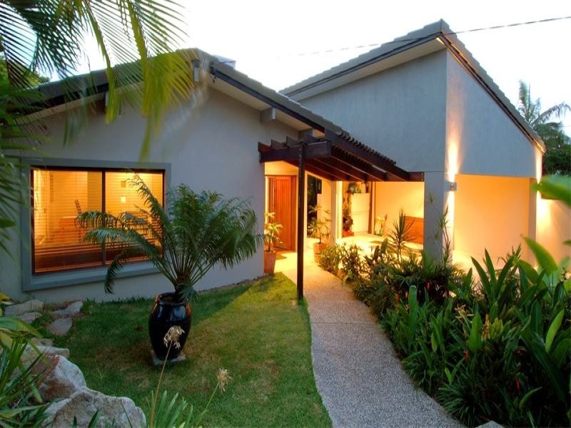 81 Yakola Parade, Alexandra Headland QLD 4572