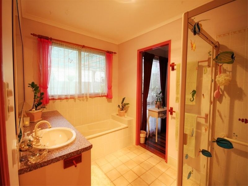 24 Daintree Close, Kuluin QLD 4558