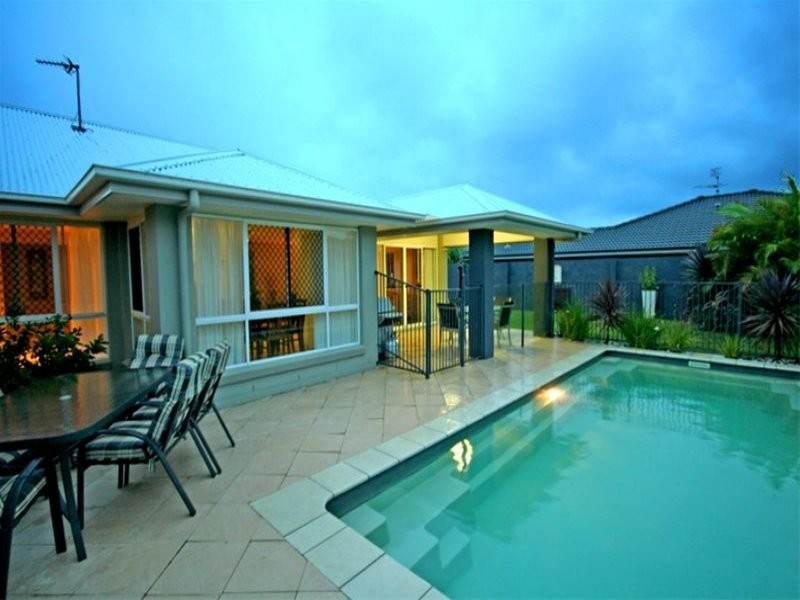 30 Sailfish Drive, Mountain Creek QLD 4557