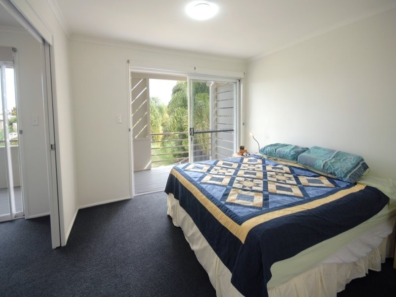 2b Admirals Court, Mooloolaba QLD 4557