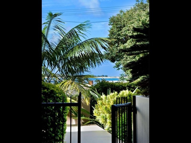 Level 1 3/27 ‘Ocean Isles’ Cotton Tree Esplanade, Maroochydore QLD 4558