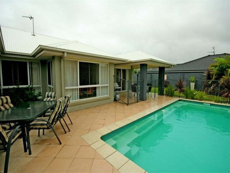 30 Sailfish Drive, Mountain Creek QLD 4557