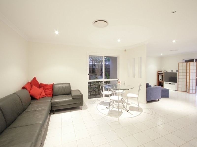 14 Atlantis Parade, Alexandra Headland QLD 4572