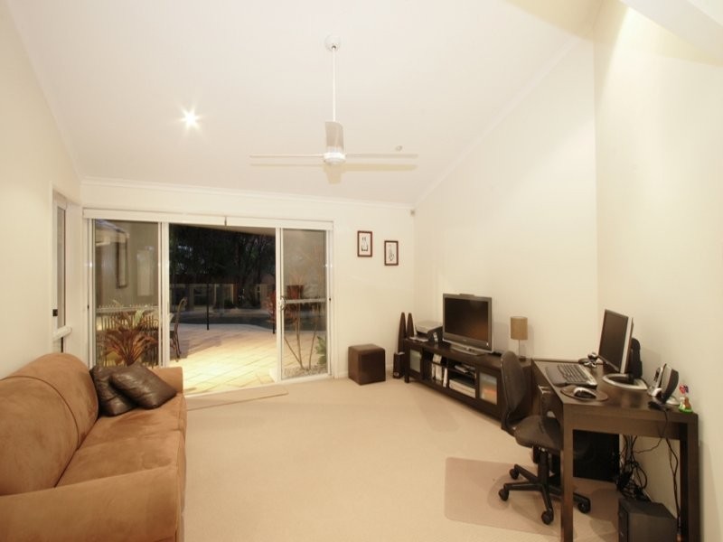 14 Atlantis Parade, Alexandra Headland QLD 4572