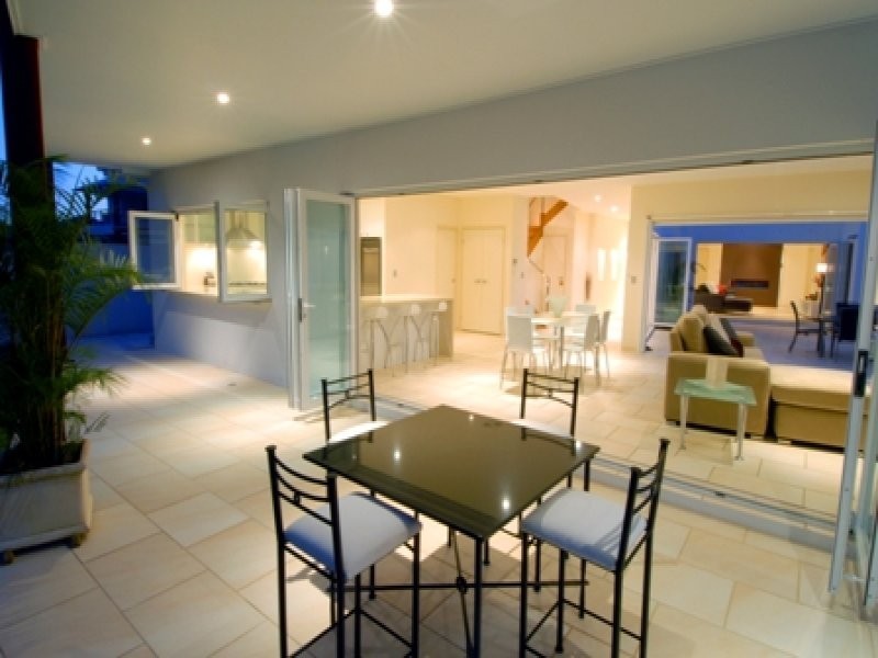 7 Hetherington Drive, Twin Waters QLD 4564