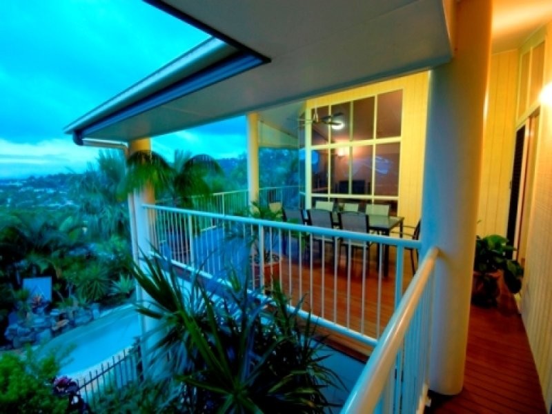 8 Golf Links Road, Buderim QLD 4556