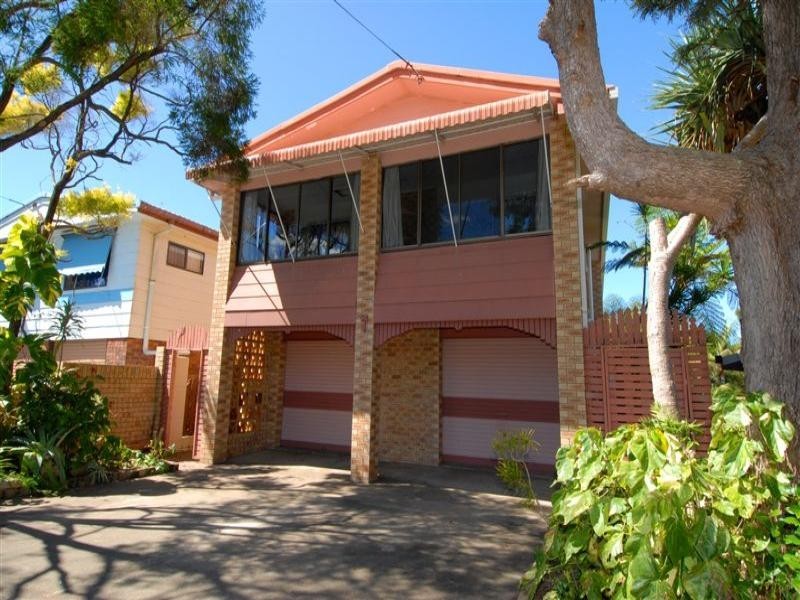 7 Ivy Street, Dicky Beach QLD 4551