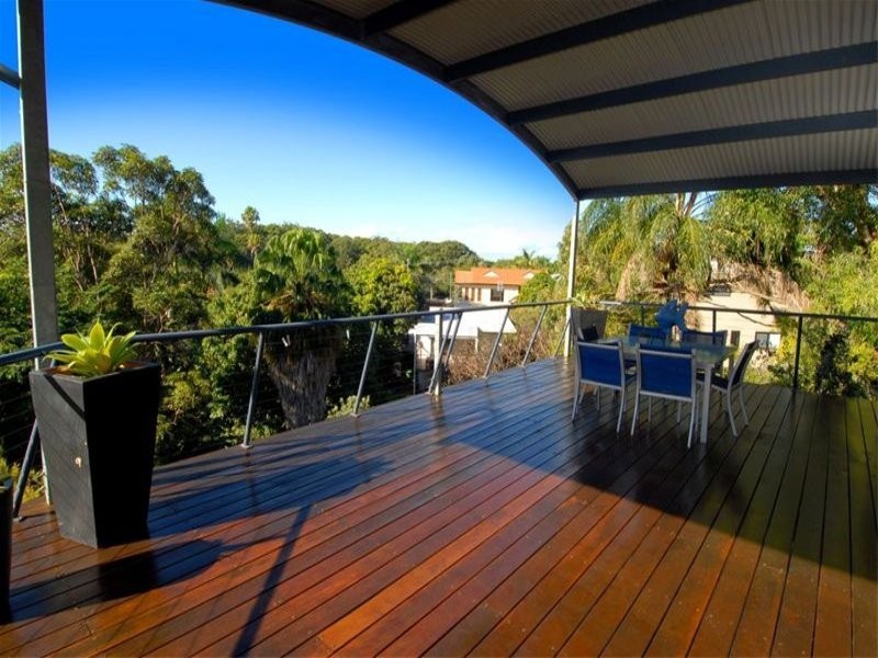 34 Yakola Parade, Alexandra Headland QLD 4572