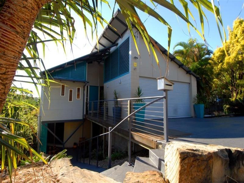 34 Yakola Parade, Alexandra Headland QLD 4572