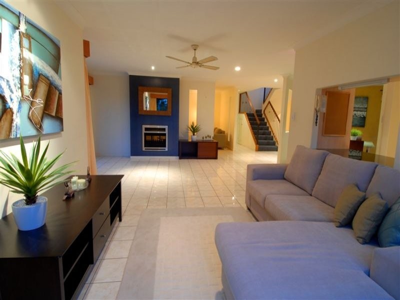 14 Mykonos Court, Kawana Island QLD 4575