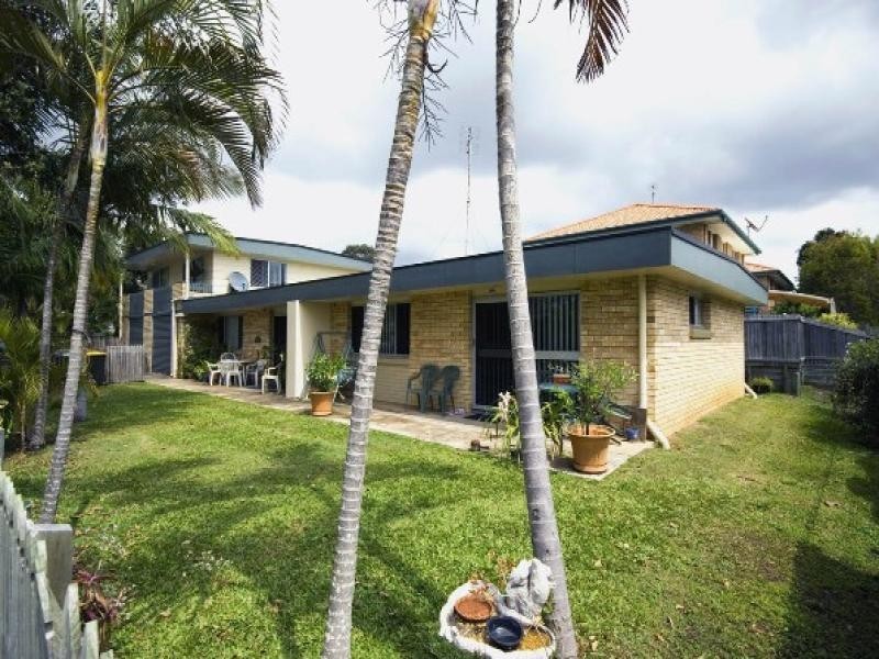 26 Broadwater Avenue, Maroochydore QLD 4558