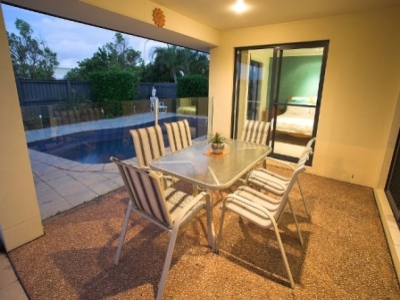 17 Malta Place, Kawana Island QLD 4575