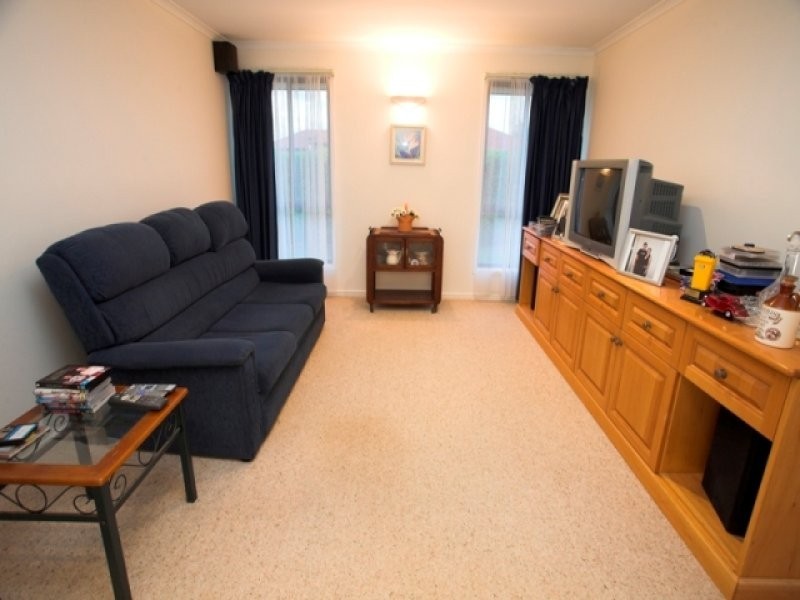 17 Malta Place, Kawana Island QLD 4575