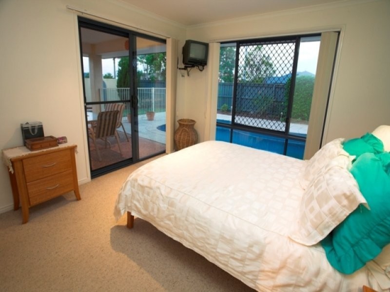 17 Malta Place, Kawana Island QLD 4575