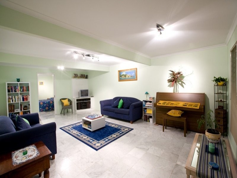 135 Lowanna Drive, Buddina QLD 4575