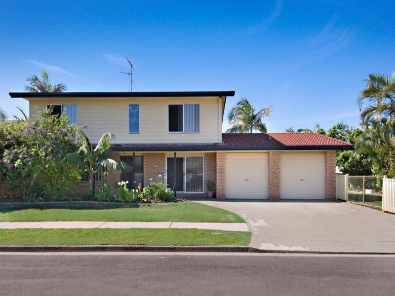 114 Oceanic Drive, Warana QLD 4575