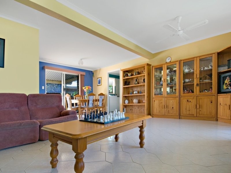 114 Oceanic Drive, Warana QLD 4575