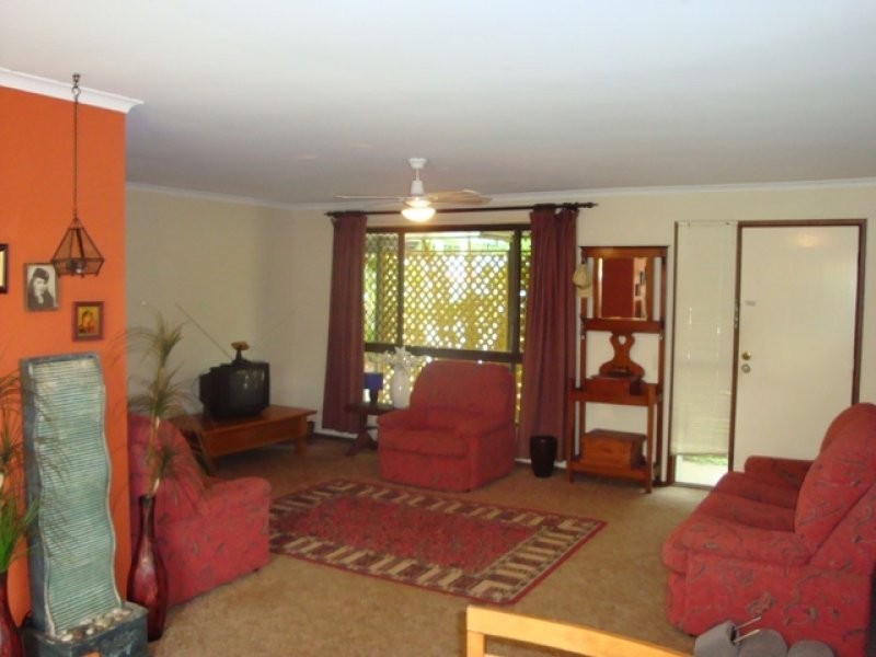 113 Nicklin Way, Warana QLD 4575