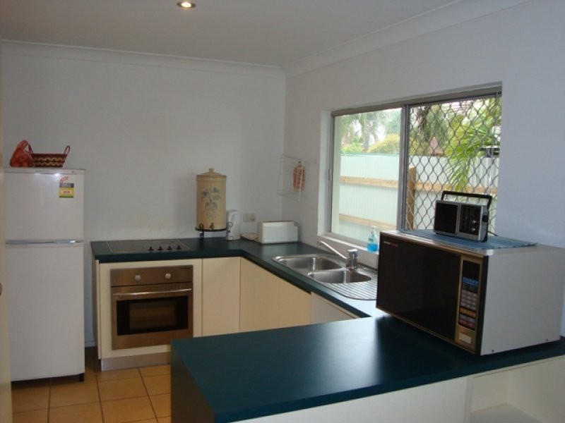 89 Nicklin Way, Warana QLD 4575