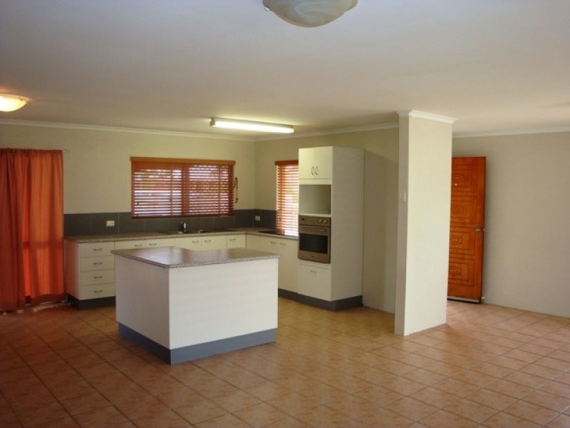 4 Warloo Street, Wurtulla QLD 4575