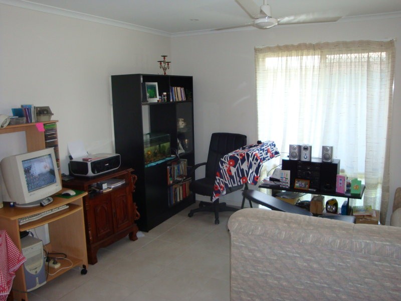 293 Nicklin Way, Warana QLD 4575