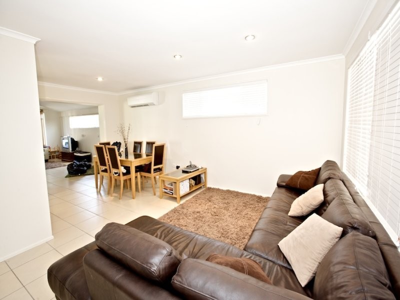 9 Narambi Street, Warana QLD 4575