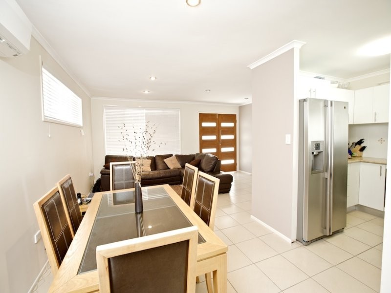 9 Narambi Street, Warana QLD 4575