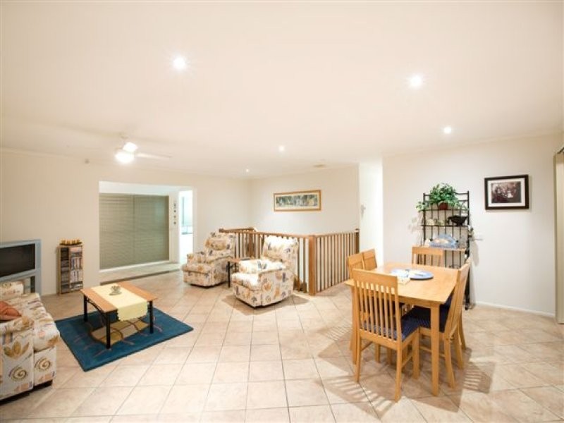 135 Lowanna Drive, Buddina QLD 4575
