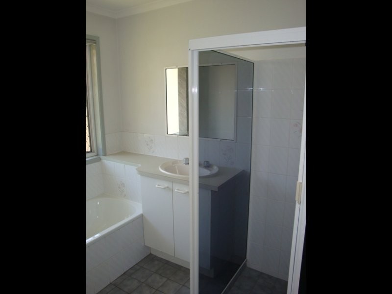 249 Nicklin Way, Warana QLD 4575