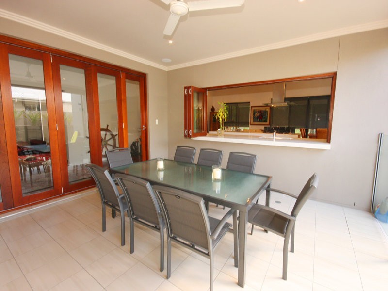 30 Hetherington Drive, Twin Waters QLD 4564