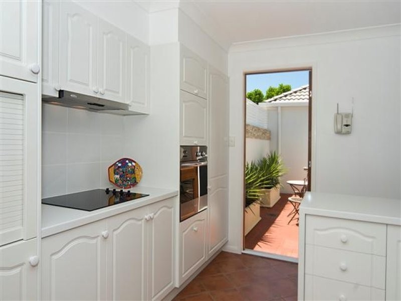 10 Tralee Place, Twin Waters QLD 4564