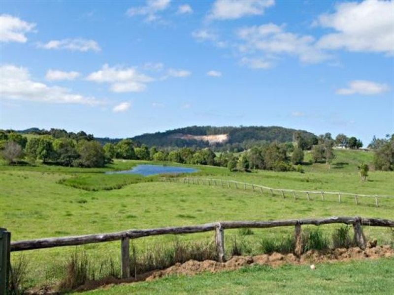 17 Yvonne Street, Highworth QLD 4560