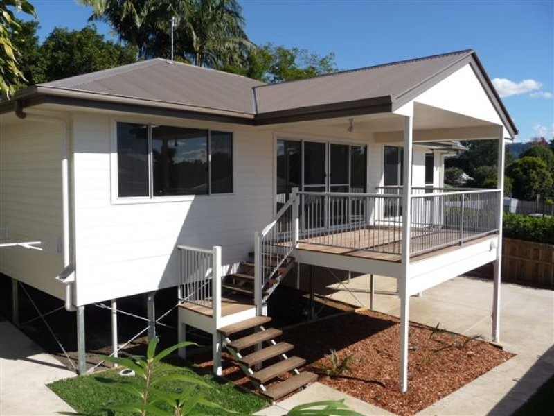 11 Vernon Street, Nambour QLD 4560