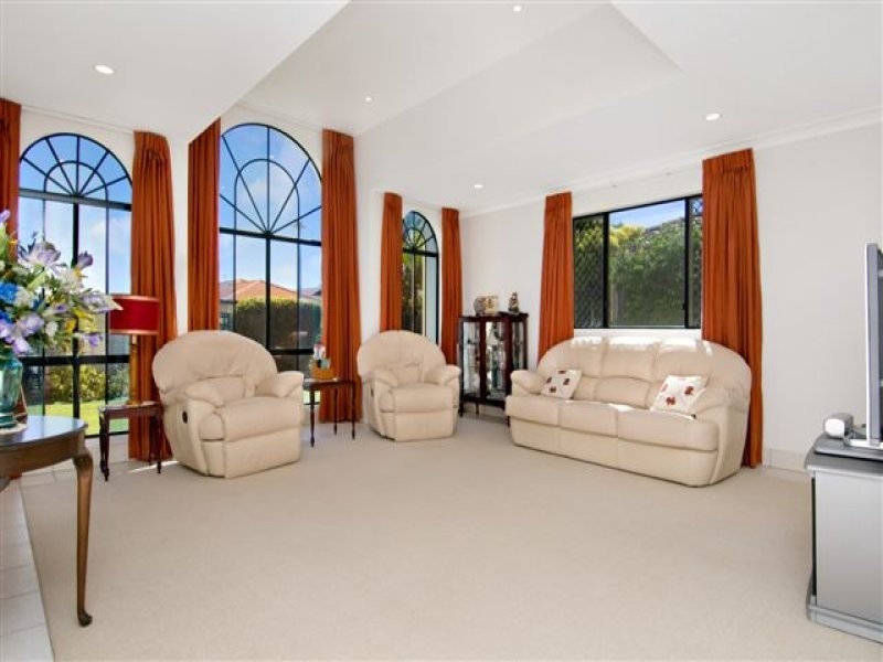 21 Mykonos Court, Kawana Island QLD 4575